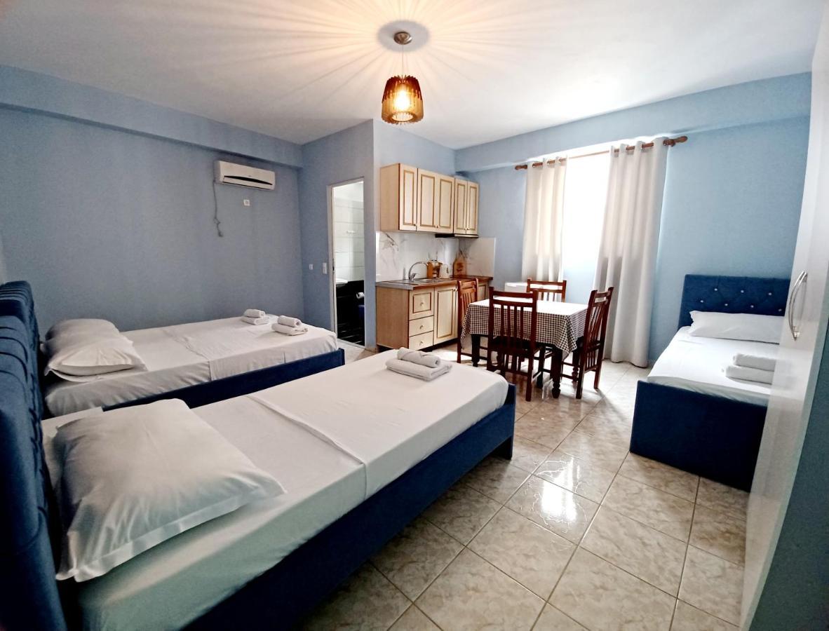 Arileo Hotell Himare Exteriör bild