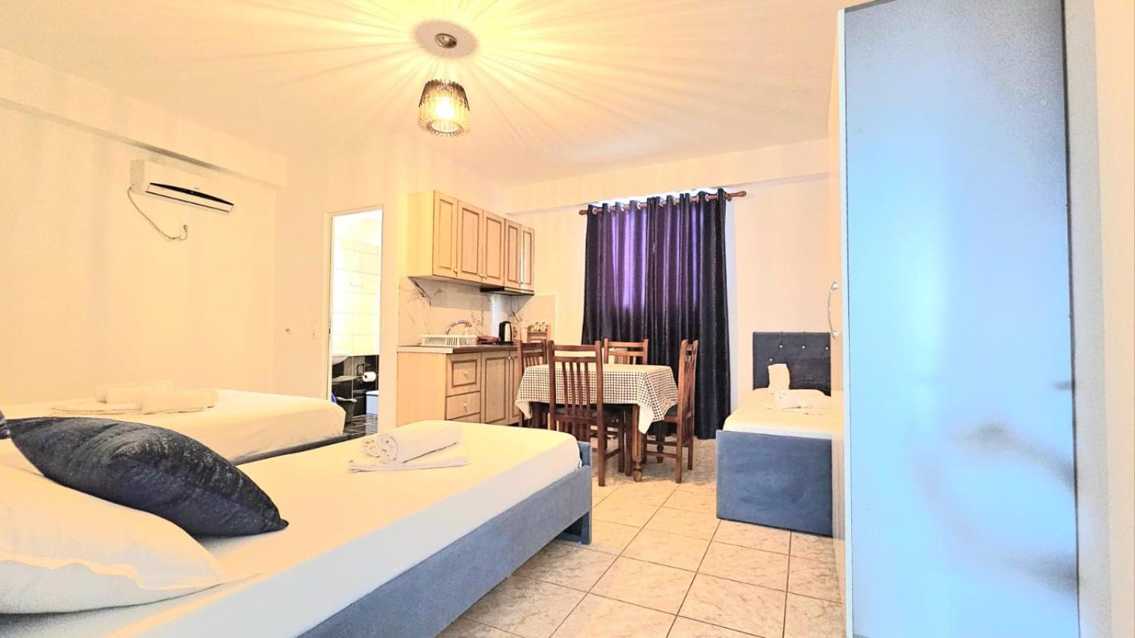 Arileo Hotell Himare Exteriör bild