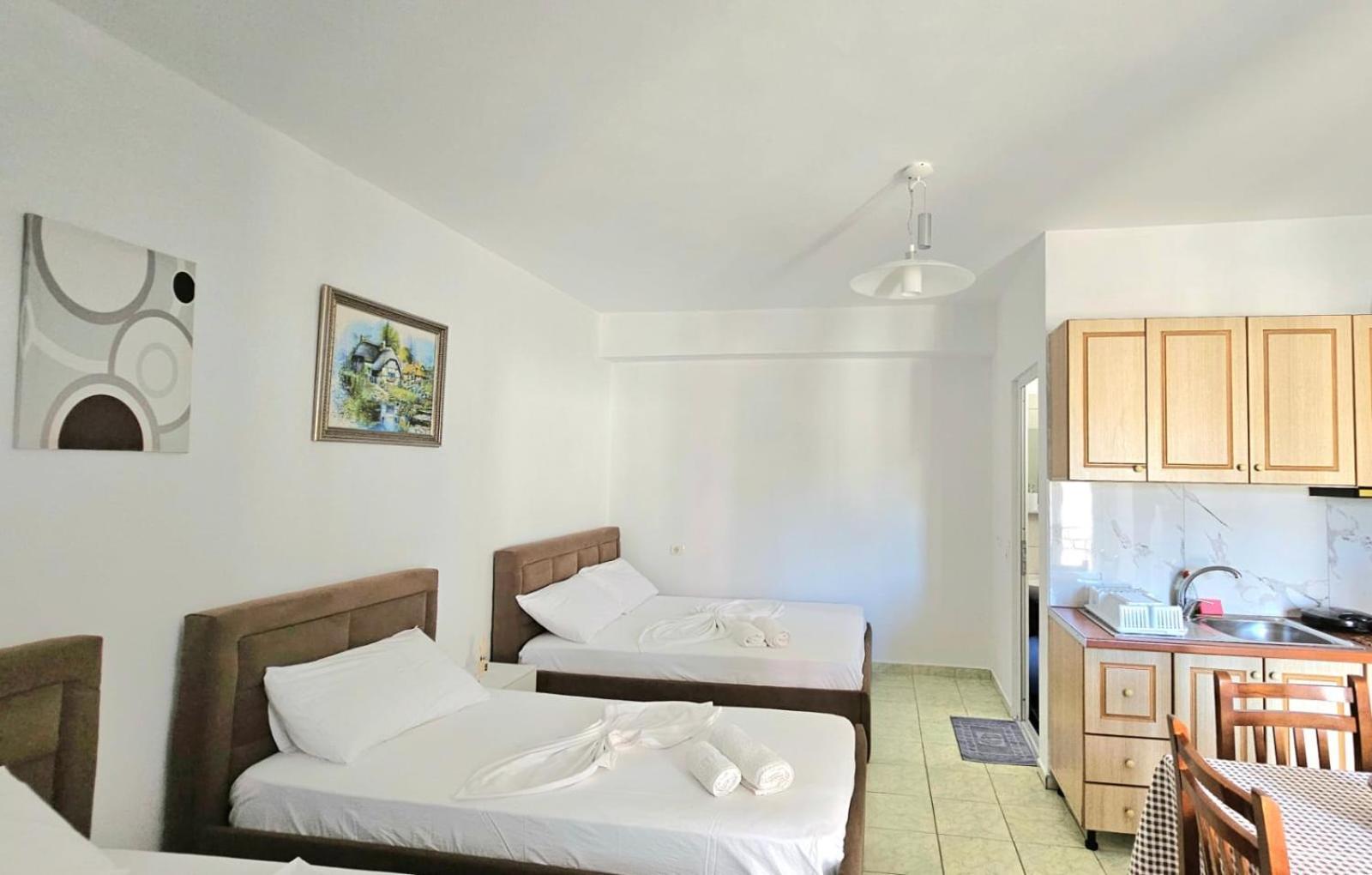 Arileo Hotell Himare Rum bild